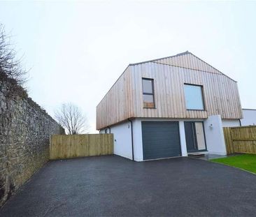 The Sidings, East Aberthaw, Barry - Photo 1