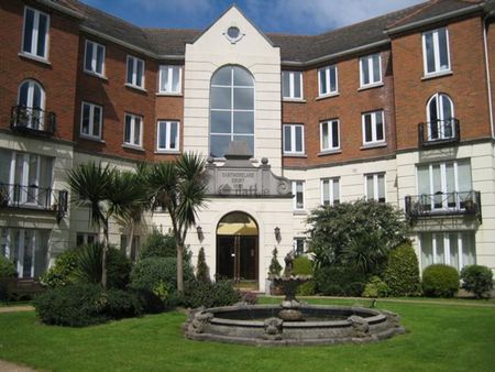 Apartment to rent in Dublin, Ballsbridge - Photo 3