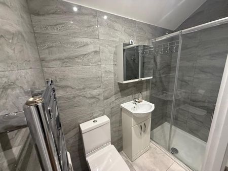 2 bedroom terraced house to rent - Photo 5