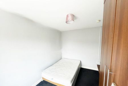 Fishergate Court, Flat 1, PRESTON, Lancashire PR1 8JB - Photo 2