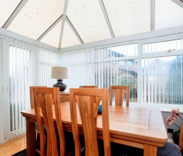 PETERBOROUGH - Photo 3