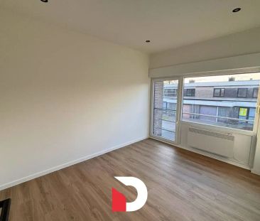 Gerenoveerde, lichtrijke woning met 3 slaapkamers en garage - Photo 4