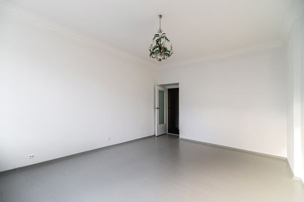 Metro, kamienica, po malowaniu - Фото 1