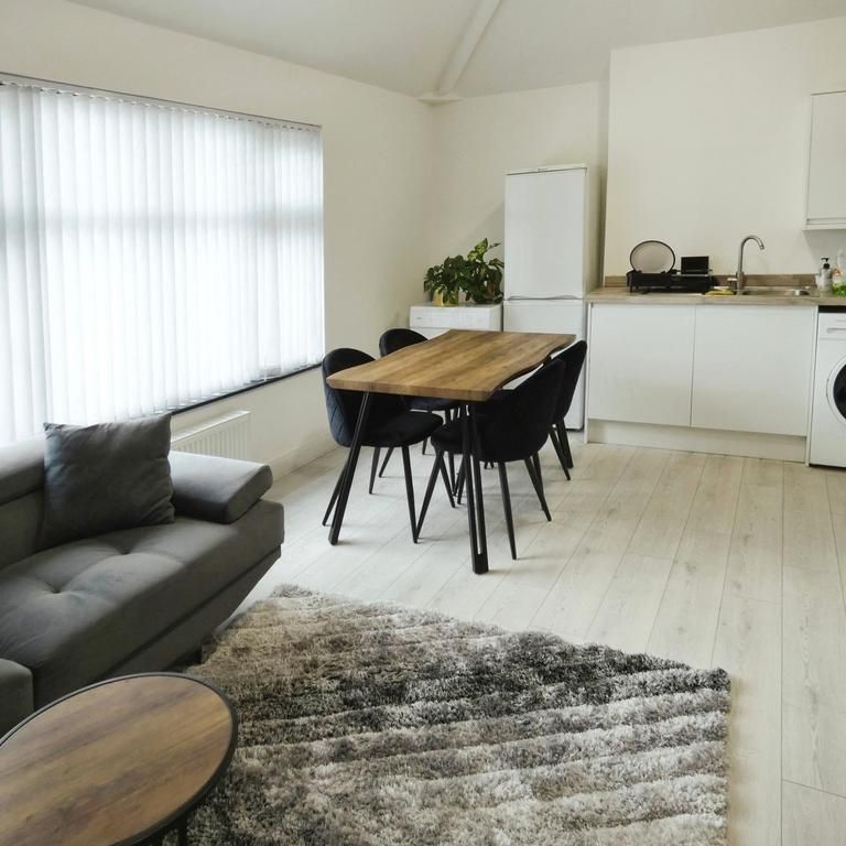 2 bedroom apartment to rent - Photo 1