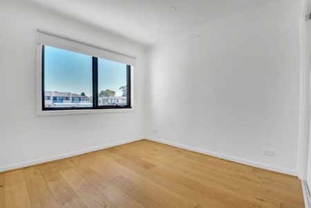 5/74 Tyler Street, Reservoir VIC 3073 - Photo 3