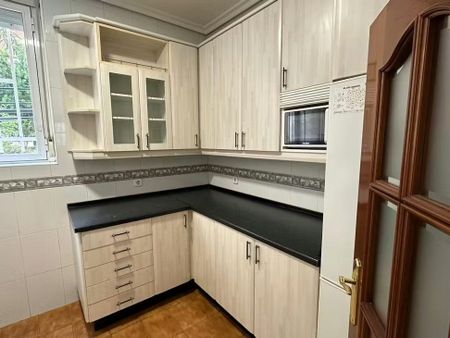 Calle de la Infanta Mercedes, Madrid, Community of Madrid 28020 - Foto 4