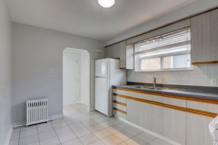 For Lease - 8 Hanson Road Unit# 2(Upper, Toronto, Ontario - Photo 3