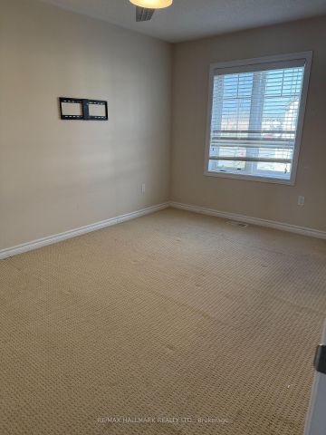 For Lease - 74 Lloyd Crescent, Brampton, Ontario - Photo 5