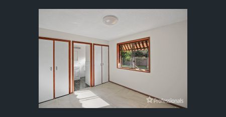 Four Bedrooms + Studio in Lake Albert - Photo 2