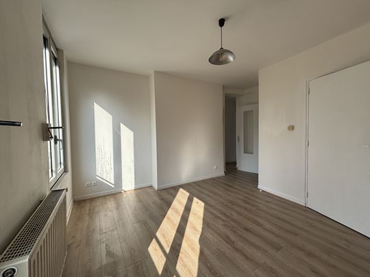 Location Appartement 3 pièces 45m² SAUMUR 49400 - Photo 1