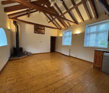 3 bedroom detached house to rent - Photo 2