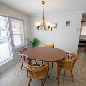 GRAND 4½| INTERNET ET EAU CHAUDE - Photo 2