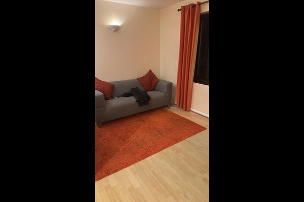 1 Bed Flat, Pelham Rd, SW19 - Photo 1