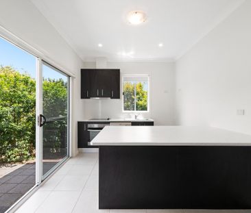 42A Silver Crescent, Westleigh NSW 2120 - Apartment For Rent | Domain - Photo 6