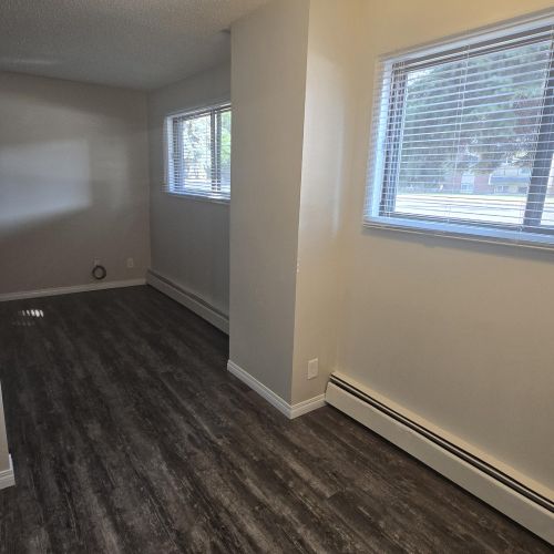 Modern Ground Floor 2 Bedroom in the Heart of Downtown - Photo 1