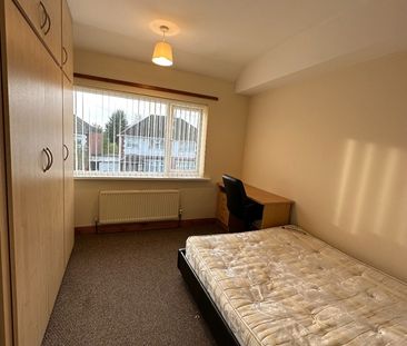 5 Bed Semi-Detached House, Bonnington Road, LE2 - Photo 4