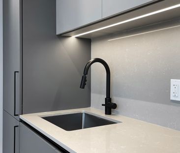 For Lease - 35 Parliament Street Unit# 727, Toronto, Ontario - Photo 3