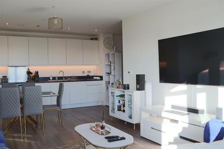 3 bedroom apartment to rent - Photo 4