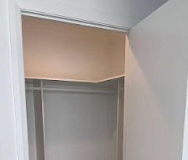 Modern 3 Bedroom Townhouse - Photo 5