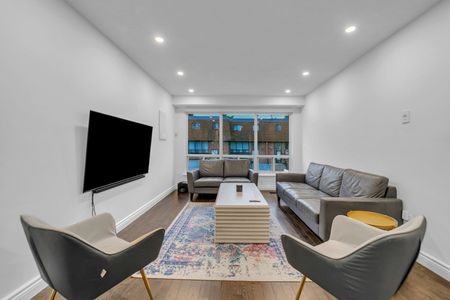 For Lease - 40 Stately Way, Markham, Ontario - Photo 2