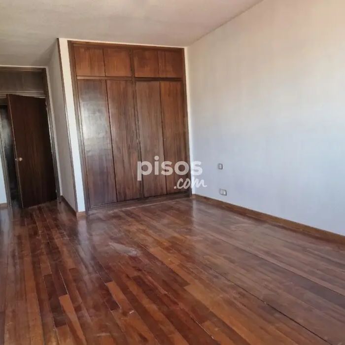 Piso en alquiler en Karlos III.a Noblearen Etorbidea, cerca de Calle del Duque de Ahumada - Photo 1