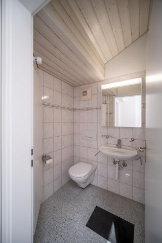 Grosszügige 5.5 Zimmer Wohnung mit Terrasse - Photo 5