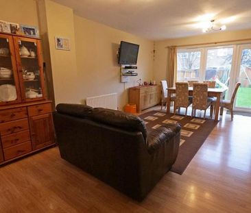 3 bedroom terraced house to rent - Photo 4