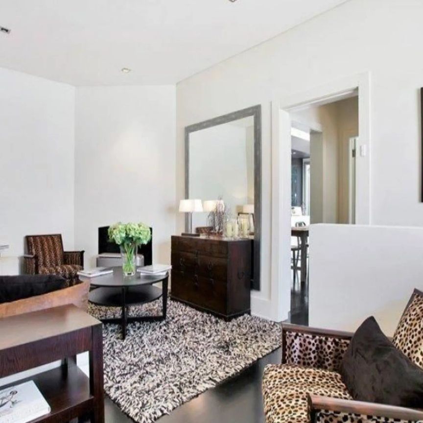Fully Furnished Three-Bedroom Designer Home - Photo 1