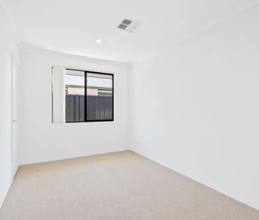 16 Cloudburst Avenue, Baldivis. - Photo 6