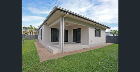 Spacious and low-maintenance family home - Photo 5