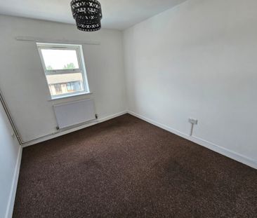 1 bed Flat - To Let - Photo 1