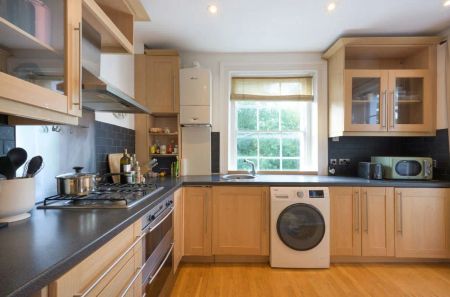 1 bedroom flat in Islington - Photo 4