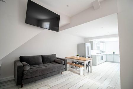 7 bedroom house to rent - Photo 4