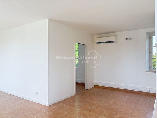 Appartement t2 en rez de jardin sur Berre L'étang, - Photo 1
