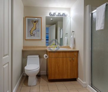 Rue Charlevoix - Photo 1