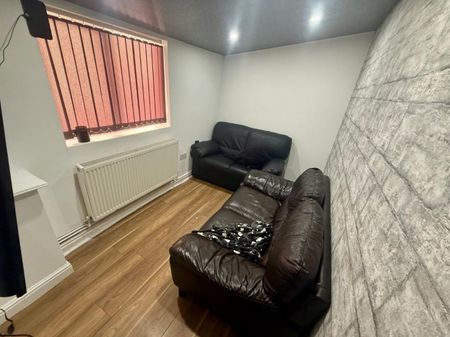 Stanley Terrace, Preston - Photo 2