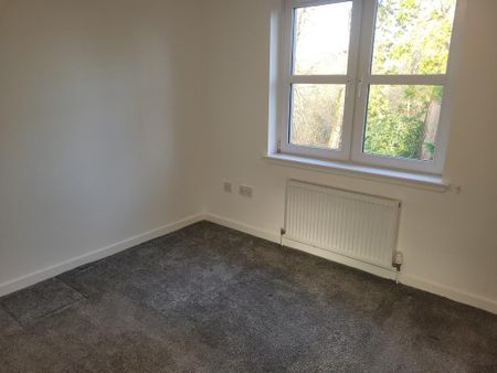 2 bedroom semi-detached house to rent - Photo 4