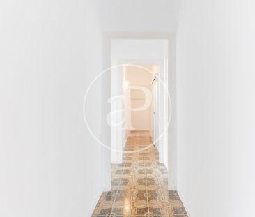 Apartment for rent on Carrer Còrsega - Photo 2