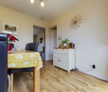 The Chase, Cashes Green, Stroud, Gloucestershire, GL5 - Photo 2