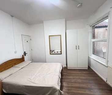 St. Osburgs Road, Coventry, CV2 - Photo 6