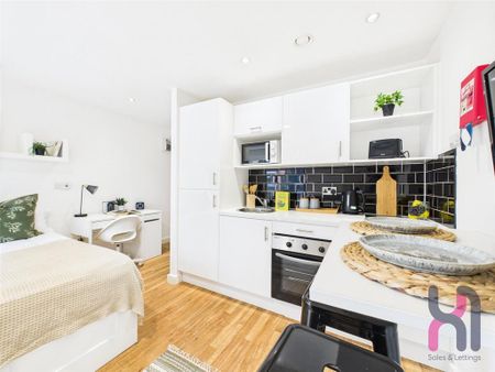 1 bedroom flat to rent - Photo 2