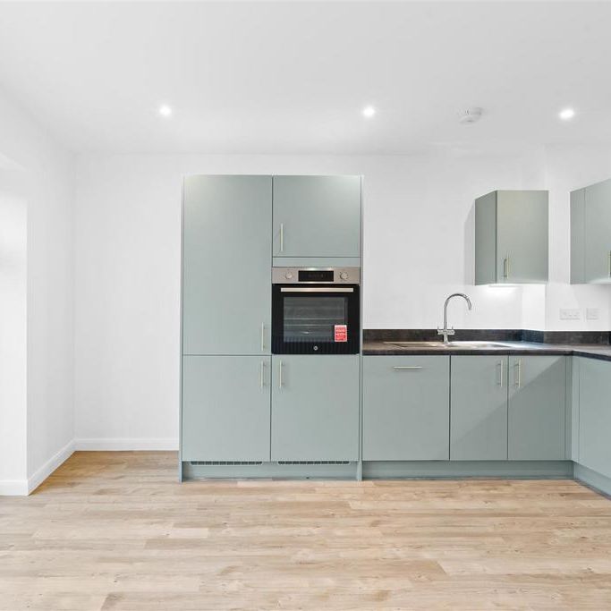 4 bedroom terraced house to rent - Photo 1