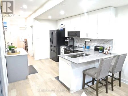 70 WILLIAM DUNCAN ROAD - Photo 4