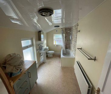 2 bedroom property to rent - Photo 2