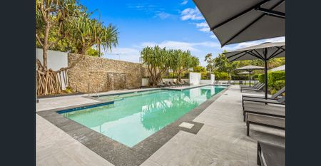 FULLY FURNISHED, STUNNING AND SPACIOUS 2 BEDROOM + STUDY GEM IN SOUTH LAKES AVAILABLE SOON!! - Photo 3