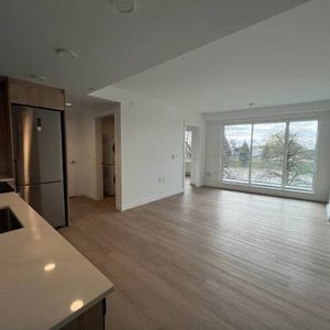 Newly Built 2 Bed, 1 Bathroom, Pet Friendly, Rooftop Lounge & More - Photo 2