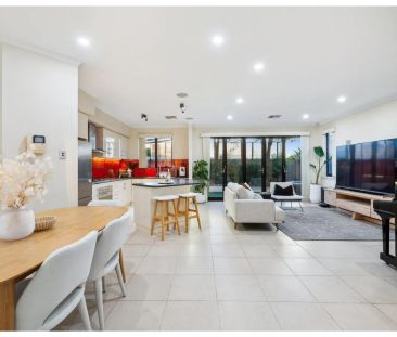 Executive Retreat in Prestigious Kensington Park - Photo 5