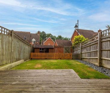 3 bedroom terraced house to rent - Photo 5