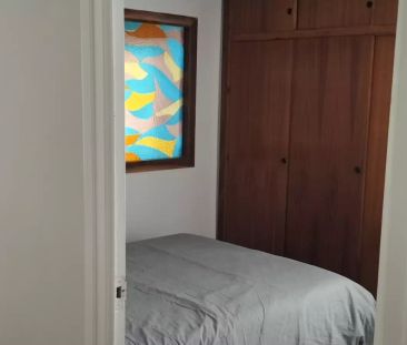 Room in a shared 4-bedroom apartment for rent in Alicante, perfect for women - Photo 3