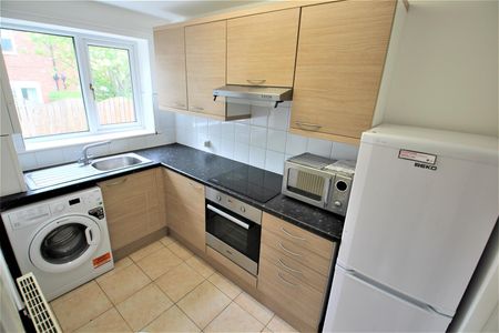 Ash Road, Headingley, LS6 3HD, Leeds - Photo 4